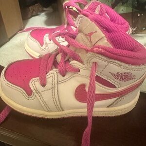 Jordan Kids Sneakers in Pink and Cream